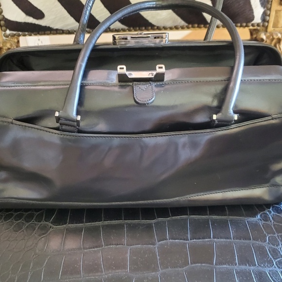 Vintage Via Spiga Fashion All Fine Leather Hand Bag. - Picture 9 of 16